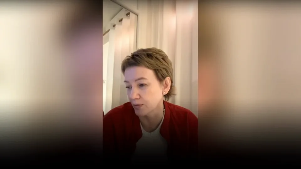 Почему запрос 'счастливая женщина' слишком расплывчат и как привлекать деньги